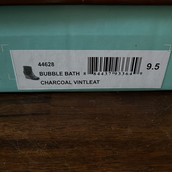 DIBA TRUE Bubble Bath Vintage Leather Wedge Bootie - Picture 8 of 8